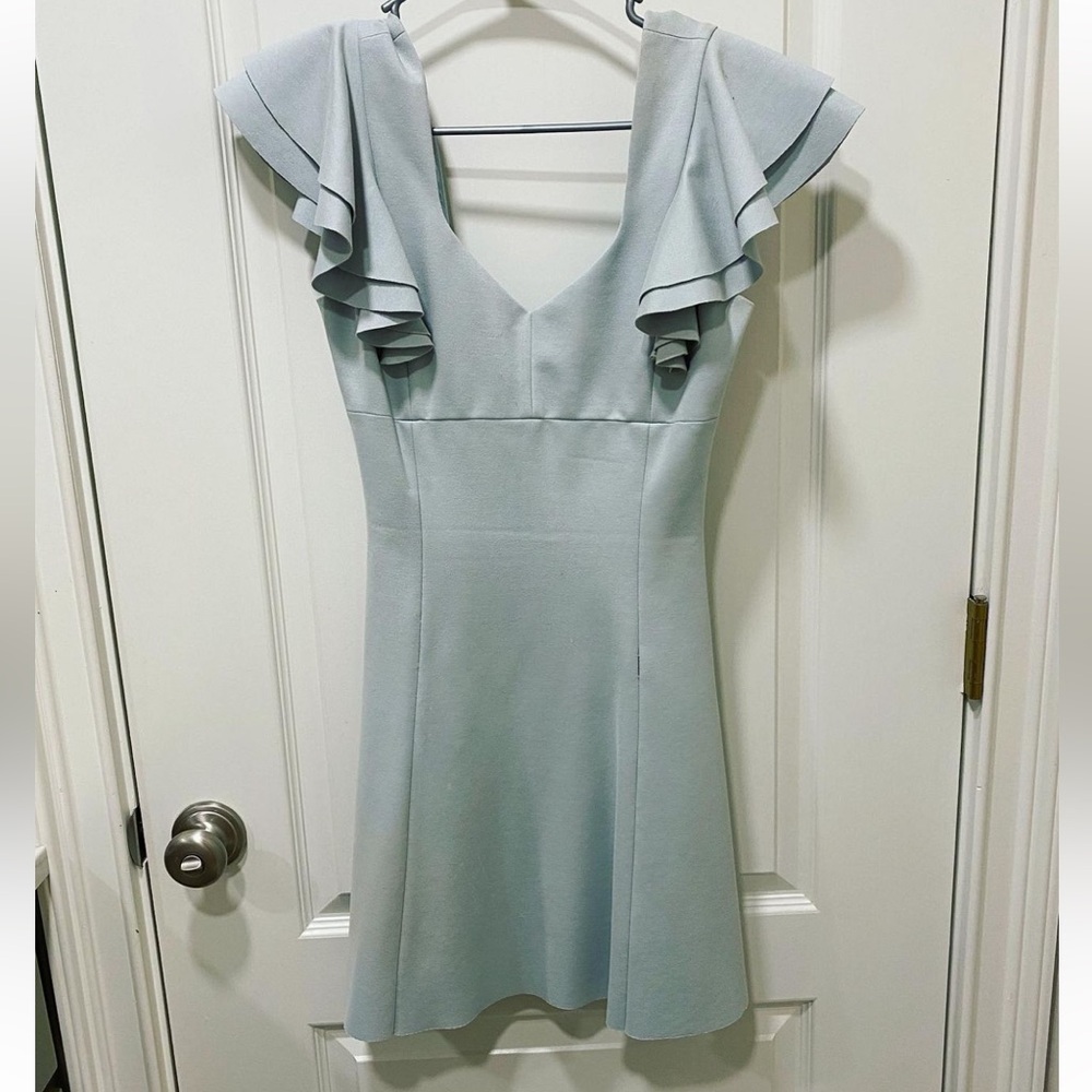 ELLIATT dress with flutter sleeve detail. Size XS. $35.